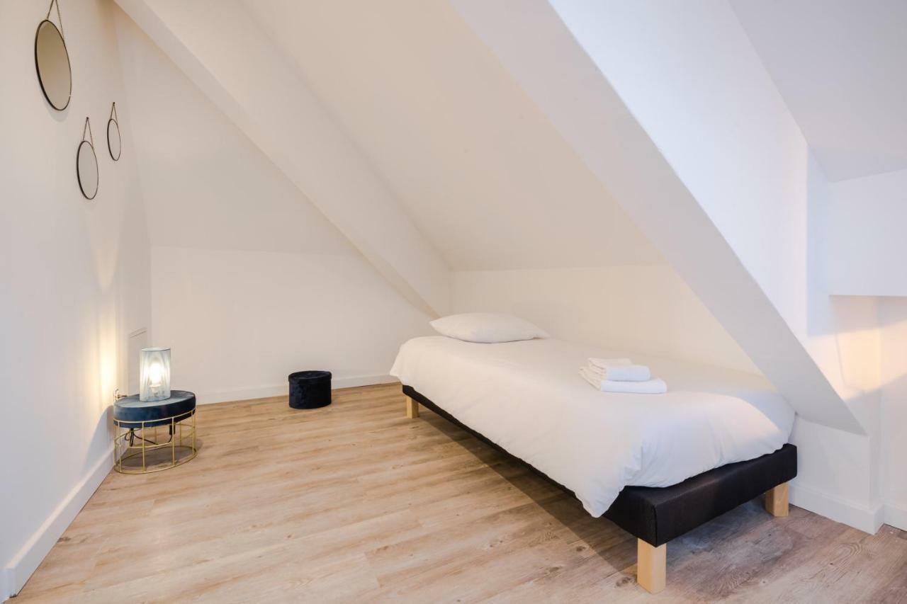 Appartement 2 Chambres Le Bleu Des Roches Noires - Jusqu'A 5 Personnes Saint-Gilles-les Bains Kültér fotó